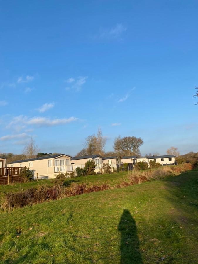 Delightful At River Valley Near Holiday home *