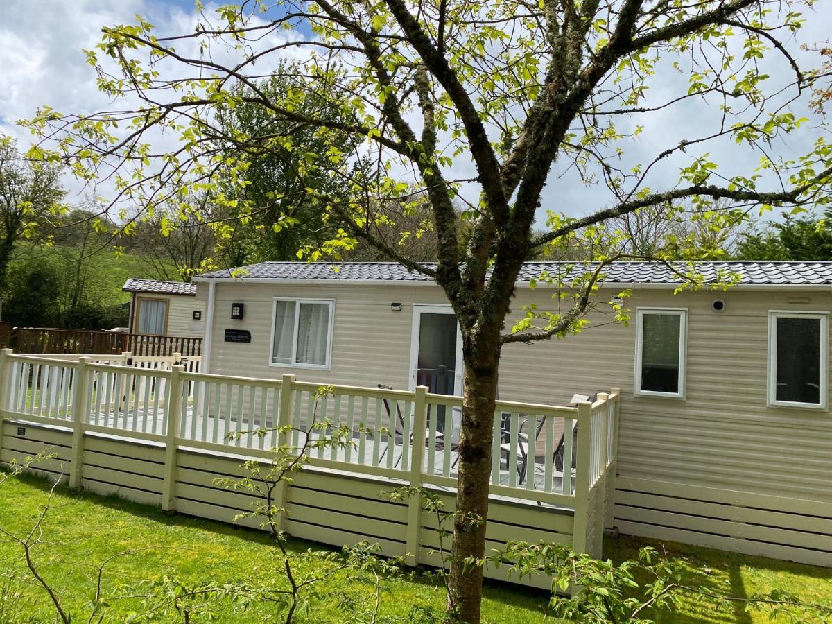 Delightful At River Valley Near Holiday home *